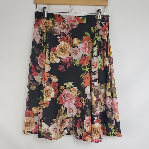 Modcloth Dresses & Skirts - ModCloth Black Floral A Line Midi Skirt